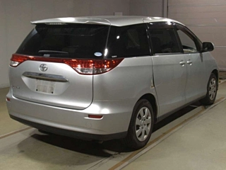 TOYOTA ESTIMA 2013