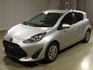 TOYOTA AQUA 2018