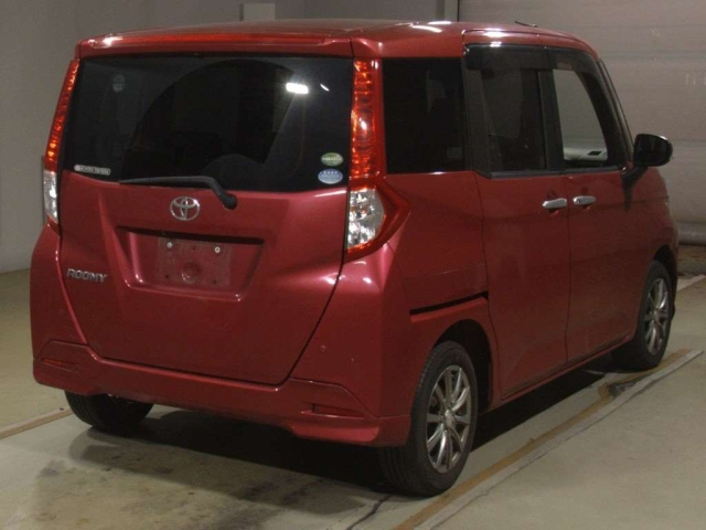 TOYOTA ROOMY 2017
