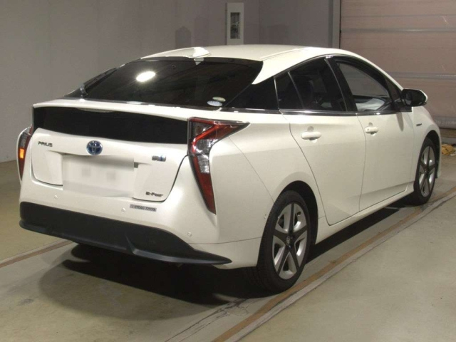 TOYOTA PRIUS 2017