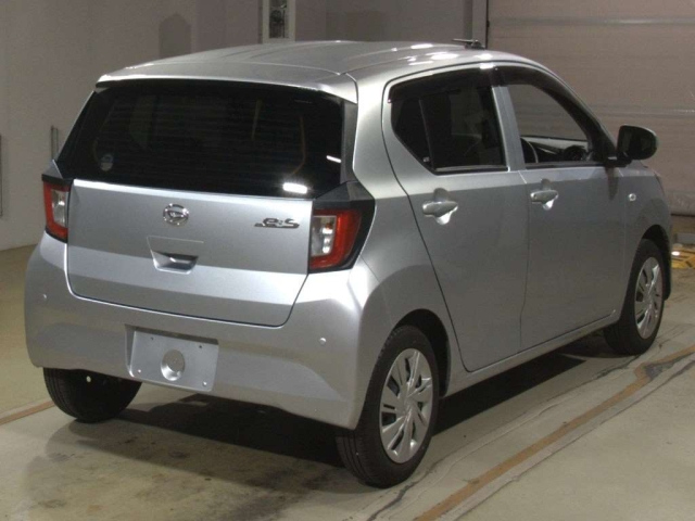 DAIHATSU MIRA E S 2022