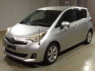 TOYOTA RACTIS 2010