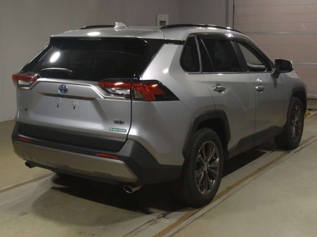 TOYOTA RAV4 2024