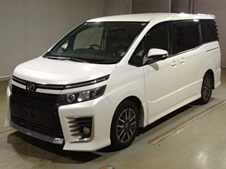 TOYOTA VOXY 2014