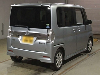 DAIHATSU TANTO 2013
