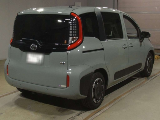 TOYOTA SIENTA 2024