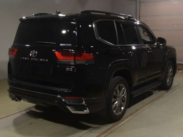 TOYOTA LAND CRUISER 2023