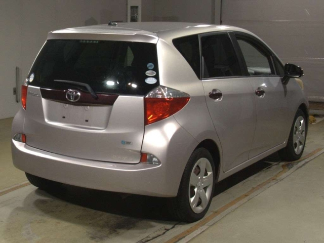 TOYOTA RACTIS 2011