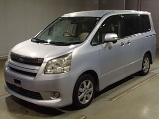 TOYOTA NOAH 2008