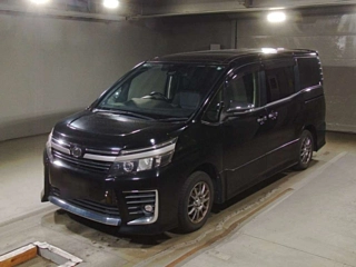 TOYOTA VOXY 2016
