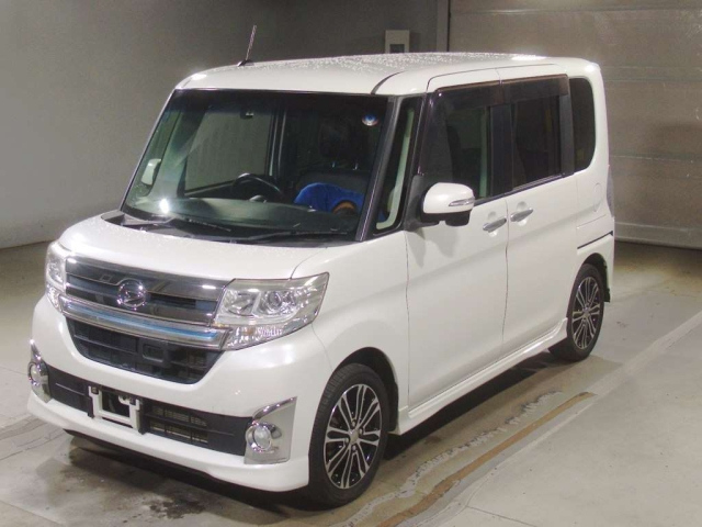 DAIHATSU TANTO 2014