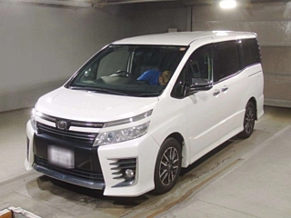 TOYOTA VOXY 2016