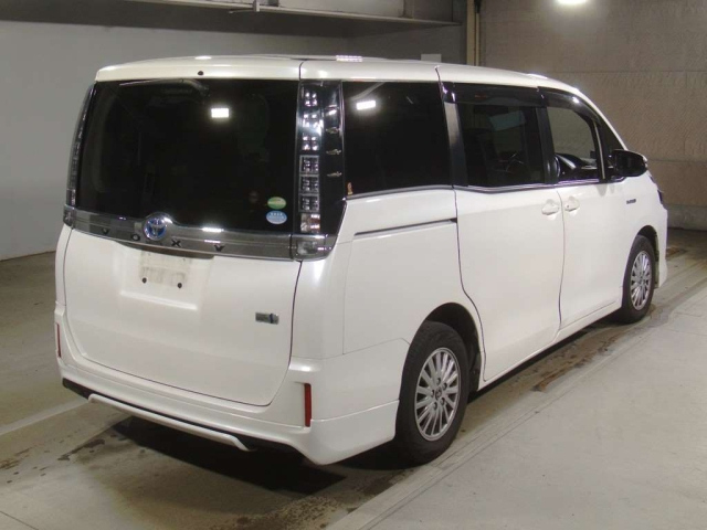 TOYOTA VOXY 2015