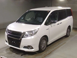 TOYOTA ESQUIRE 2017
