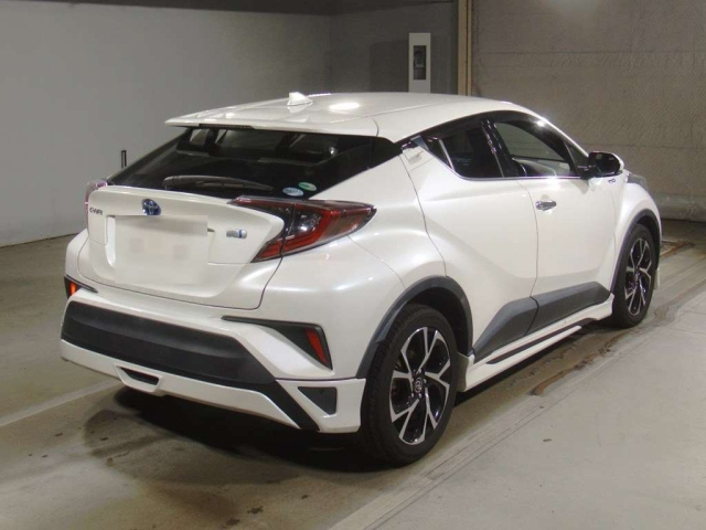 TOYOTA C-HR 2017