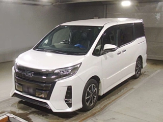 TOYOTA NOAH 2020