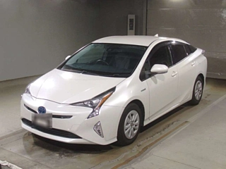 TOYOTA PRIUS 2016