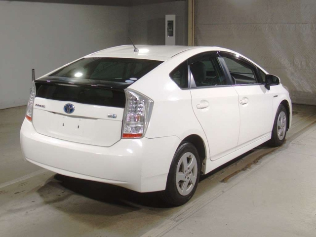 TOYOTA PRIUS 2010