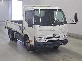 TOYOTA DYNA 2019