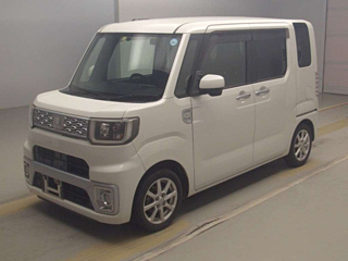 DAIHATSU WAKE 2015