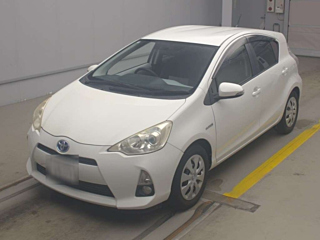 TOYOTA AQUA 2012