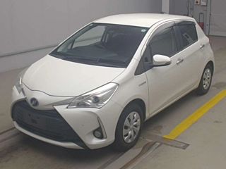 TOYOTA VITZ 2018