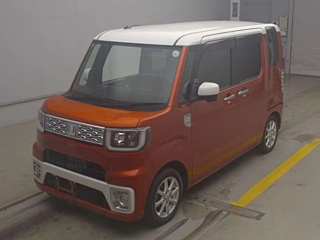 DAIHATSU WAKE 2014