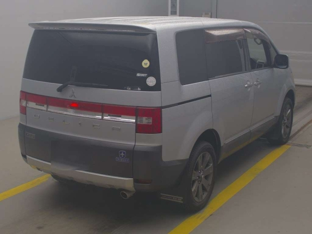 MITSUBISHI DELICA D5 2008