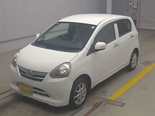 DAIHATSU MIRA E S 2013