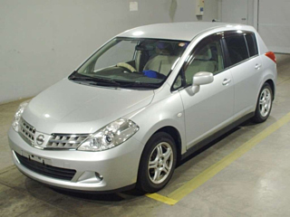 NISSAN TIIDA 2009