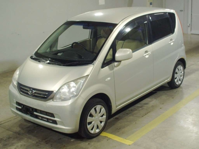 DAIHATSU MOVE 2010