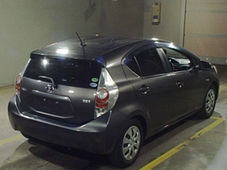 TOYOTA AQUA 2012
