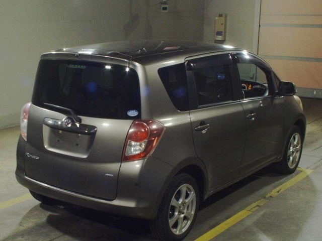 TOYOTA RACTIS 2009