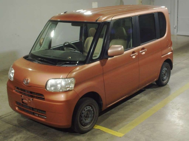 DAIHATSU TANTO 2008