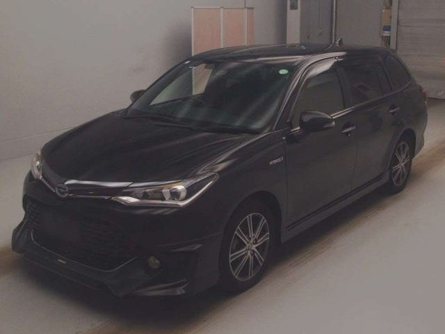 TOYOTA COROLLA FIELDER 2015
