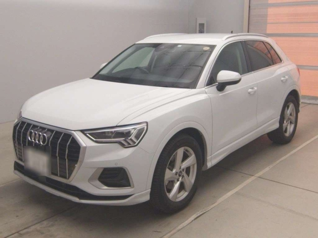 AUDI Q3 2023