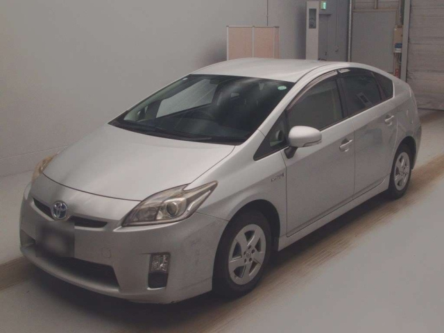 TOYOTA PRIUS 2015
