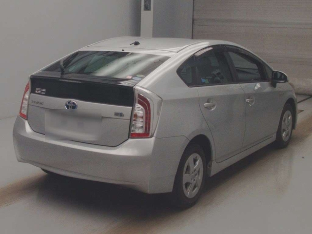 TOYOTA PRIUS 2015