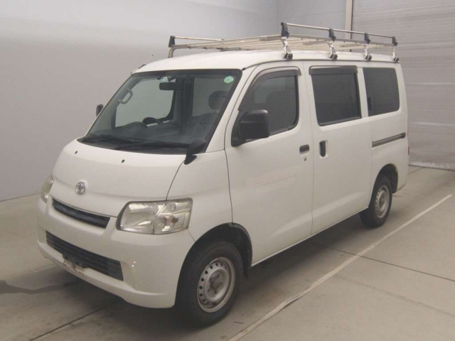 TOYOTA TOWN ACE VAN 2017
