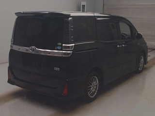 TOYOTA VOXY 2018
