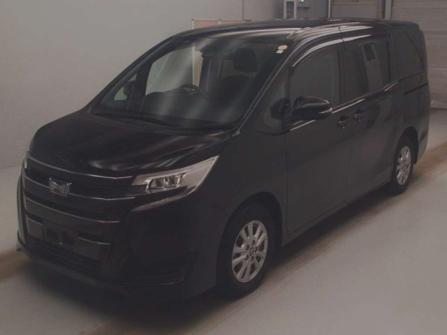TOYOTA NOAH 2021
