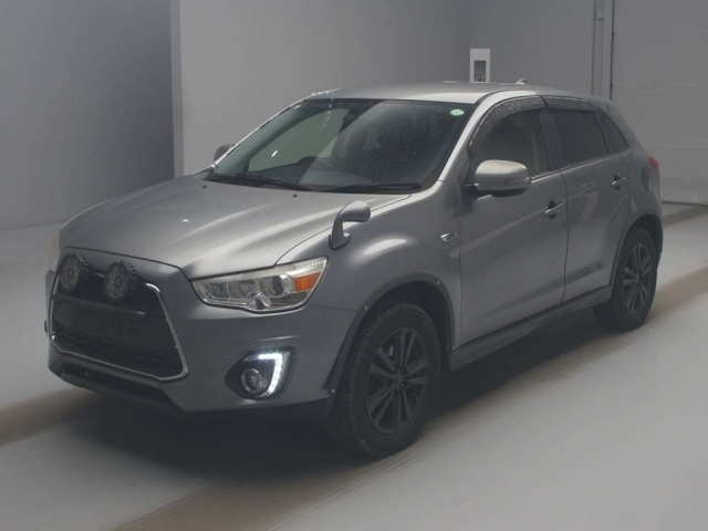 MITSUBISHI RVR 2013