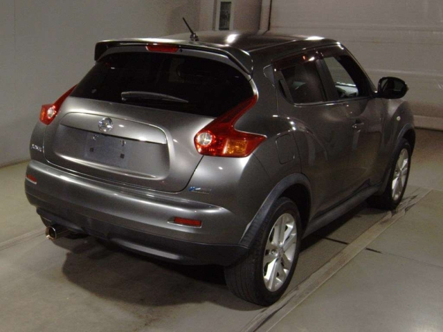 NISSAN JUKE 2010