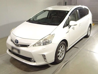 TOYOTA PRIUS ALPHA 2012