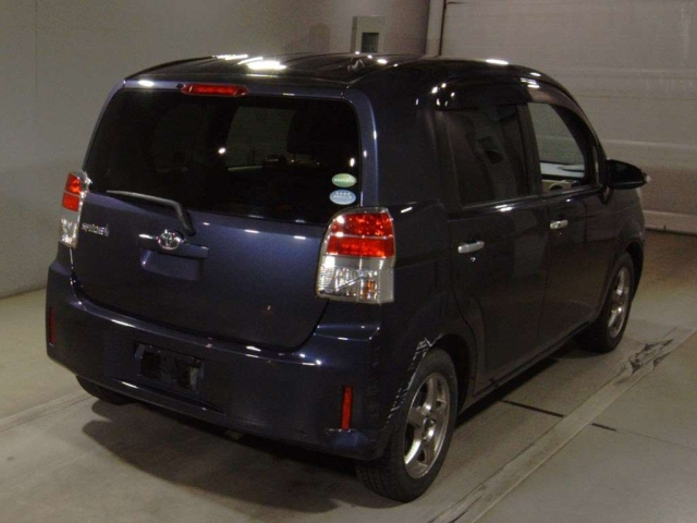 TOYOTA SPADE 2014