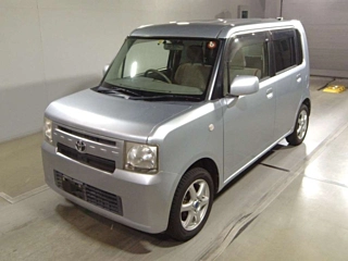 TOYOTA PIXIS SPACE 2012