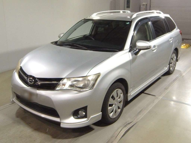 TOYOTA COROLLA FIELDER 2013