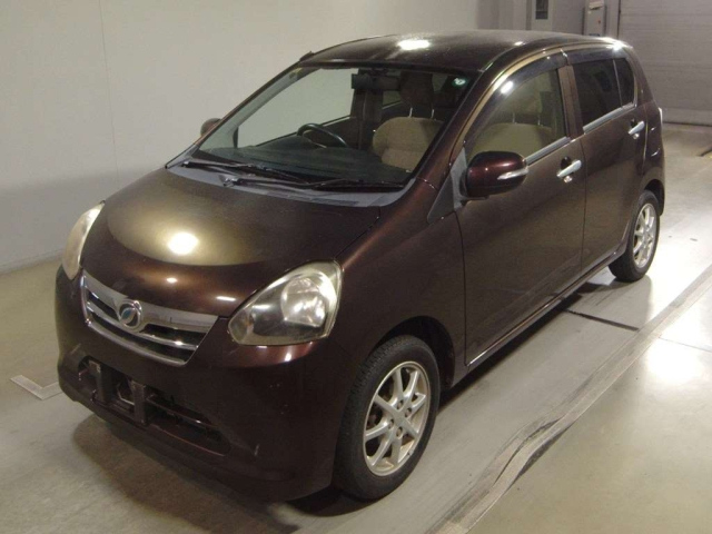 DAIHATSU MIRA E S 2012