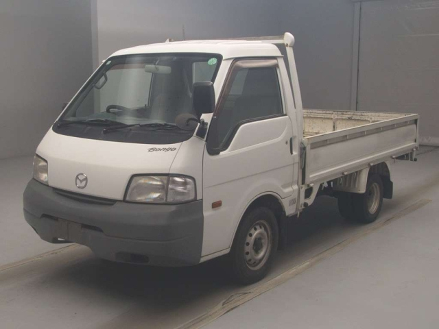 MAZDA BONGO 2015