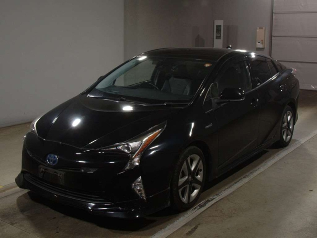 TOYOTA PRIUS 2017